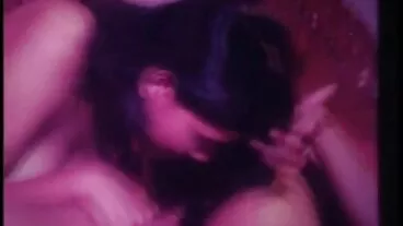 රූපලාවණ්‍ය brunette Kerry Cherry ගුද සංසර්ගය බොහෝ සේ භුක්ති විඳියි