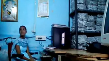 සිහින් යොවුන් වියේ පසුවන මාර්ලි බ්‍රින්ක්ස් ද්විත්ව විනිවිද යාමක් භුක්ති විඳියි