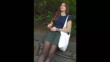 ඉතා උද්යෝගිමත් යොවුන් brunette Casey Calvert මලල ක්‍රීඩකයෙකු සමඟ වංචා කරයි