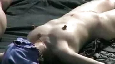 ලිංගික-ආදරණීය රෙඩ්හෙඩ් නිරූපිකාවක් වන Dani Jensen POV හි විශාල කළු කුකුළෙකු විසින් කෙලවා ඇත