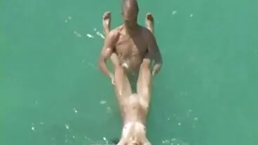 POV වලදී ඇනා බ්ලේස් විශාල තනපද සහිත නියම brunette